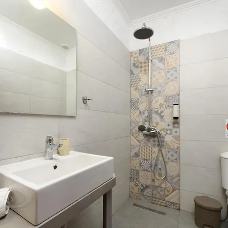 Aquarius Aparthotel 3*