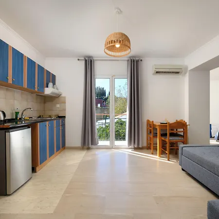Aquarius Apartmanhotel 3*
