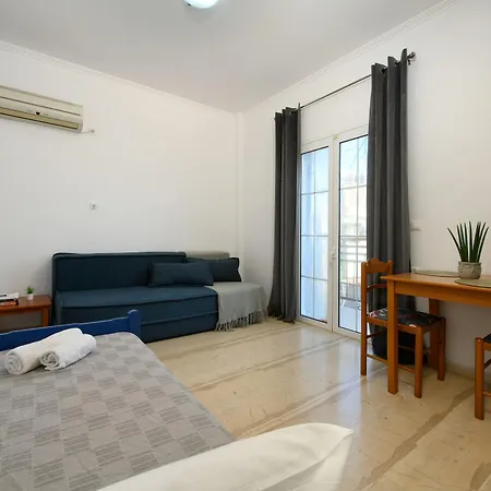 Hotel apartamentowy Aquarius Mesongí