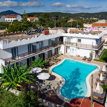 Aquarius Apartahotel Mesongí